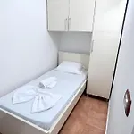 Cozy Apartment At Sunny Hill