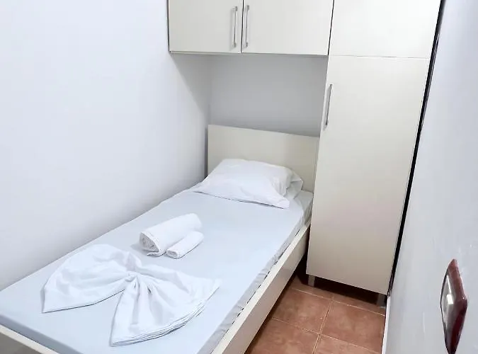 Cozy Apartment At Sunny Hill